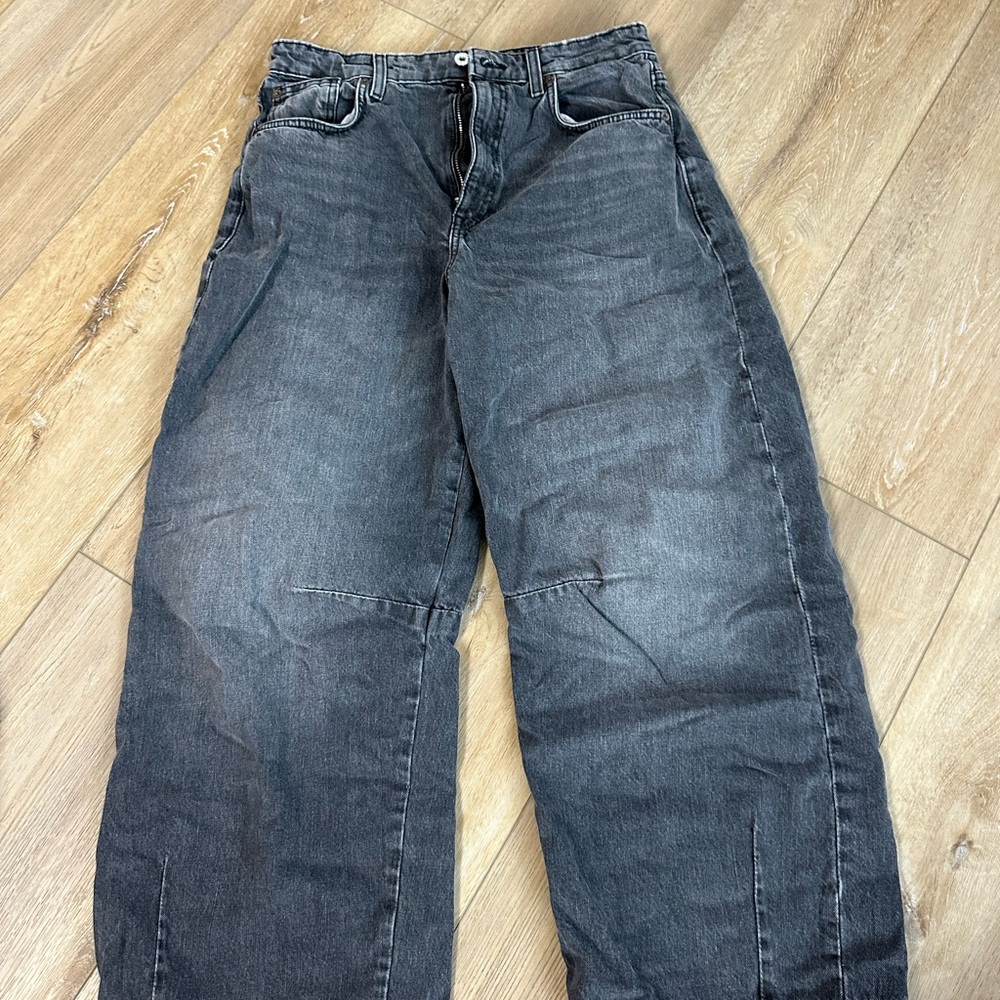Women’s black barrel jeans
